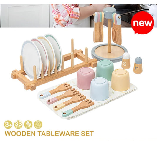 Wooden tableware set
